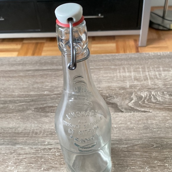 Vintage push cork water container - Picture 6 of 8